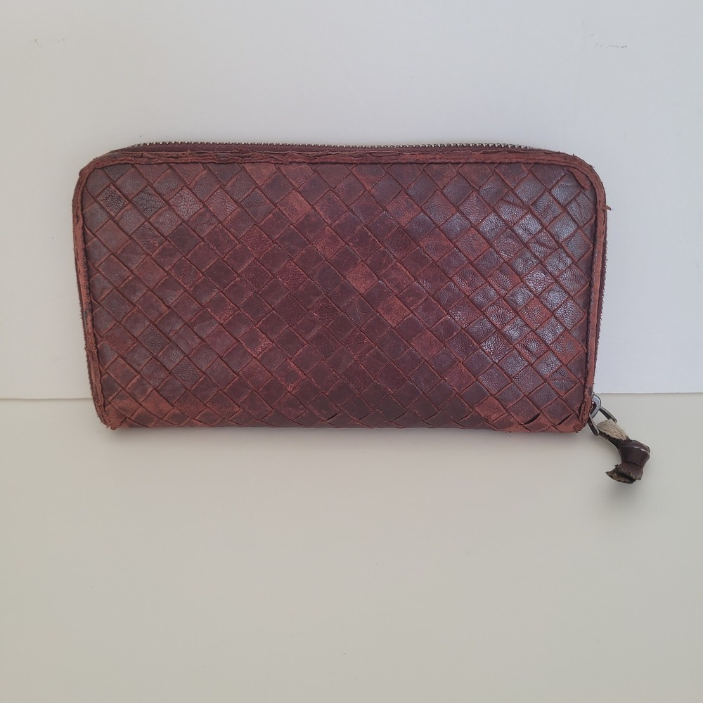 Bottega Veneta Brown Intrecciato‎ Leather Zip Around Long Wallet B01607251Y